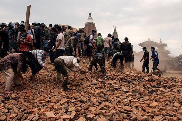 La Croix-Rouge porte secours aux victimes du séisme au Népal