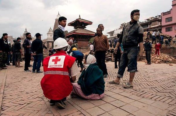 La Croix-Rouge porte secours aux victimes du séisme au Népal