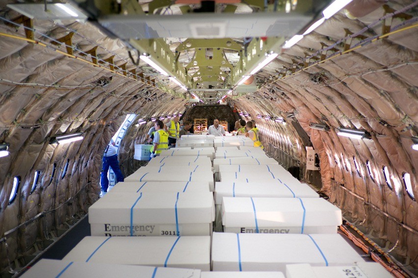 Un avion Airbus est chargé avec l’équipement pour la construction de l’hôpital en Finlande
<p>Photo: Jarkko Mikkonen/Finnish Red Cross
