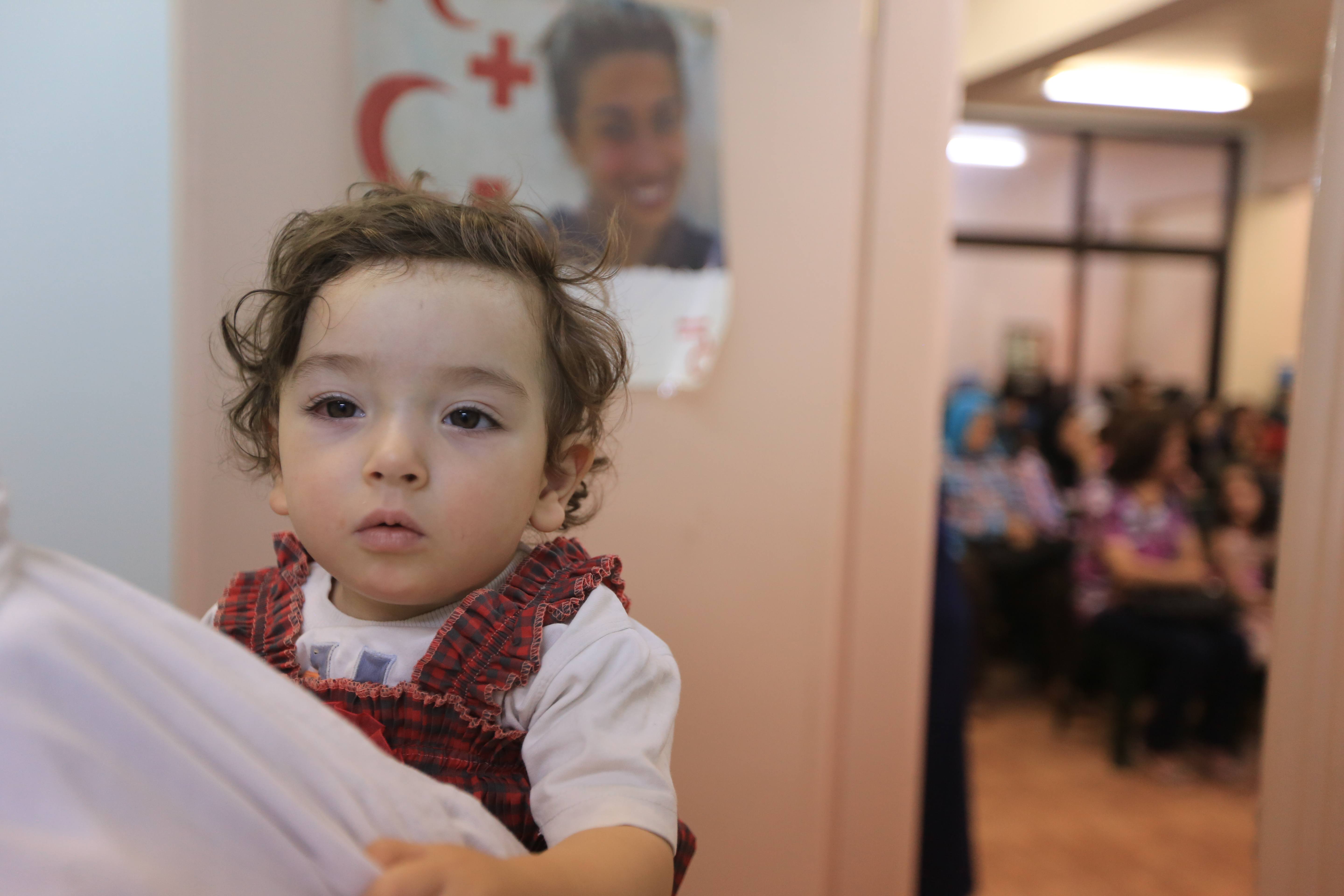 Un enfant syrien à la polyclinique de Jaramana.