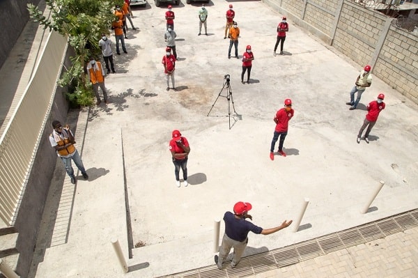 La Croix-Rouge haïtienne basée dans le quartier de Croix-des-Prés, sur les hauteurs de Port-au-Prince, mobilise présentement ses bénévoles afin de rappeler à la population l’importance d’une bonne hygiène des mains et de respecter les mesures de distanciation physique