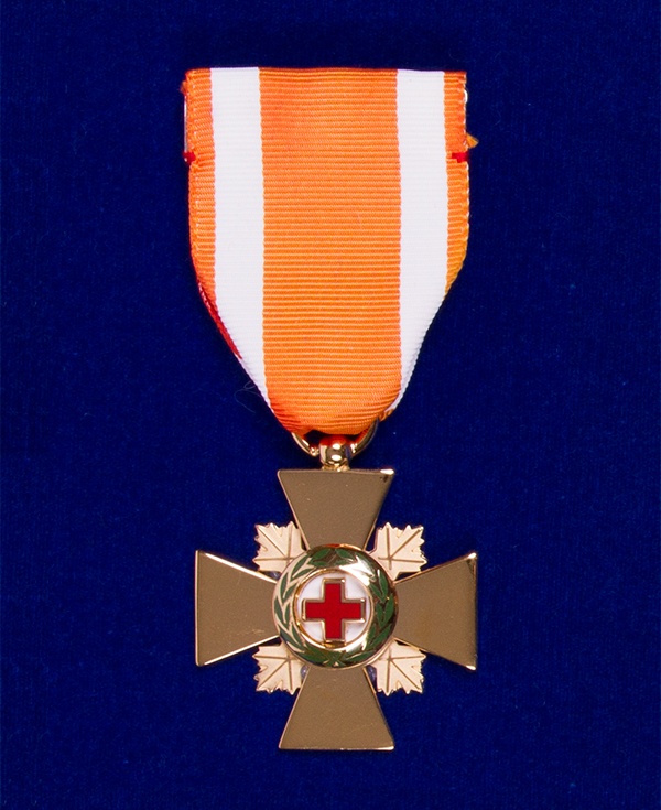 l’Ordre de la Croix-Rouge, d’Officier