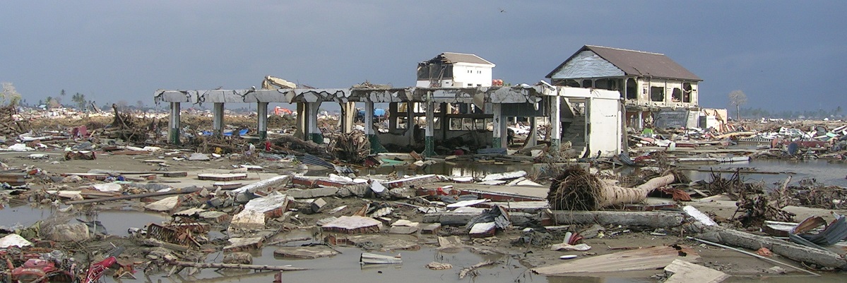 Destruction laissée par un tsunami