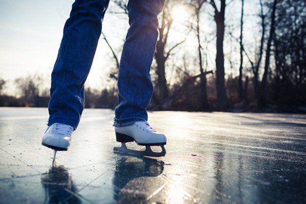 skating-on-ice-(1).jpg