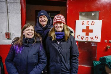 Canadian Red Cross President and CEO Conrad Sauvé with Red Cross volunteers in Iqaluit