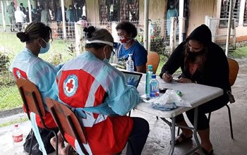 Des travailleurs de la Croix-Rouge Fidji